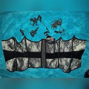 Chic Black Lace Corsette